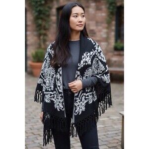 Vintage Collectioneighteen Cape, Size Medium, Black&White Paisley,Boho